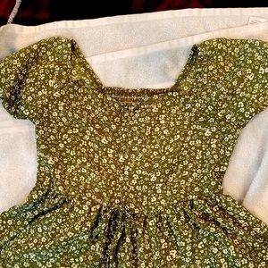 Adorable lightweight top